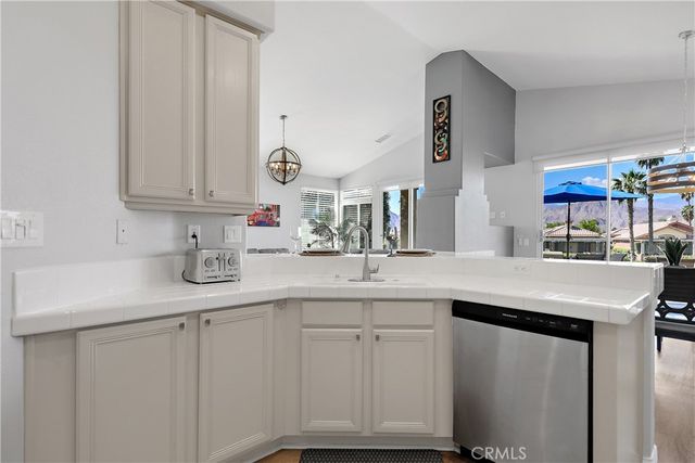 76747 Minaret, Palm Desert, CA 92211