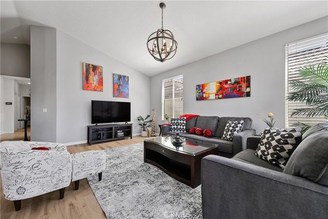 76747 Minaret, Palm Desert, CA 92211