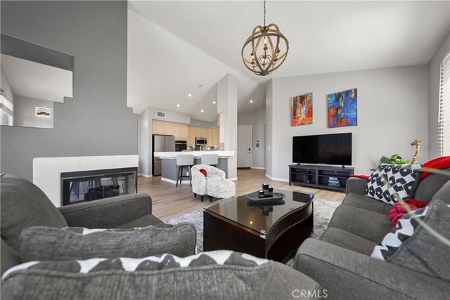 76747 Minaret, Palm Desert, CA 92211