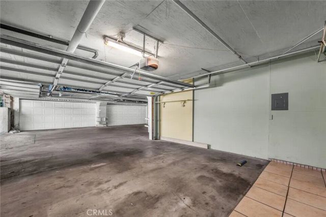 18347 Saticoy Street 39, Reseda, CA 91335