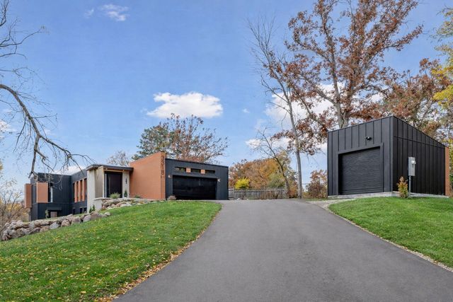 3318 W Owasso Boulevard, Shoreview, MN 55126