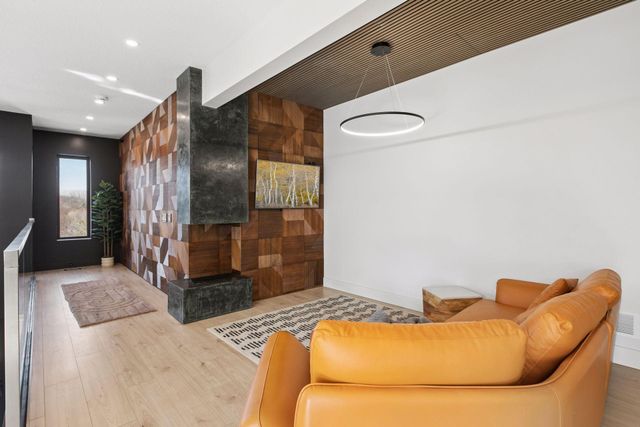 3318 W Owasso Boulevard, Shoreview, MN 55126