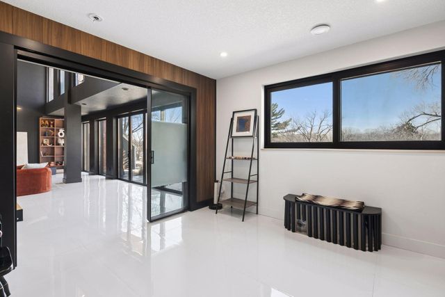 3318 W Owasso Boulevard, Shoreview, MN 55126