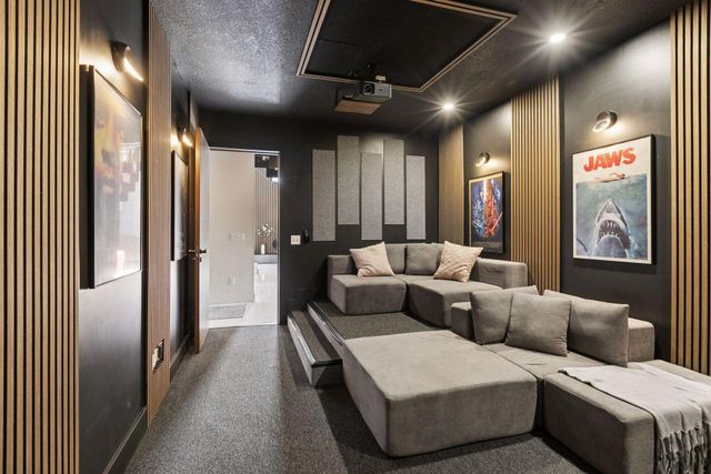 3318 W Owasso Boulevard, Shoreview, MN 55126