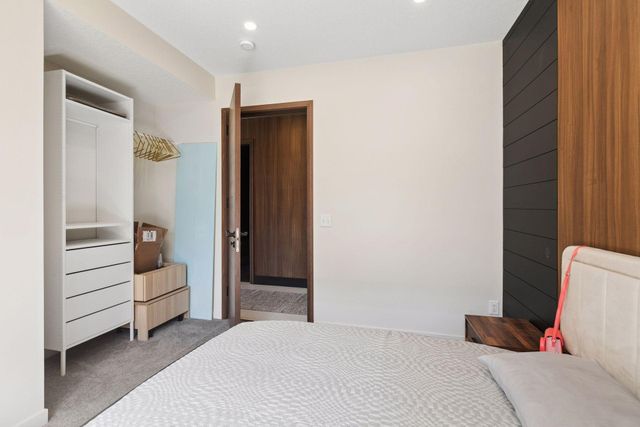 3318 W Owasso Boulevard, Shoreview, MN 55126