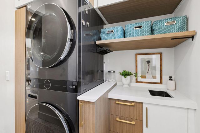 3318 W Owasso Boulevard, Shoreview, MN 55126