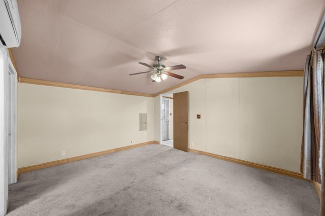 147 Community Center RD, Rosanky, TX 78953