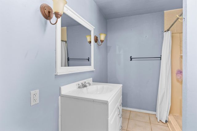 147 Community Center RD, Rosanky, TX 78953