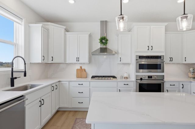 748 Longmeadow Lane, Waconia, MN 55387