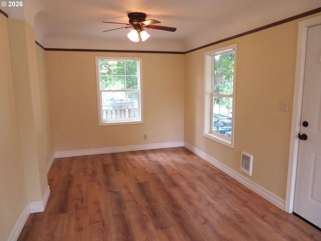 884 Se 7TH Ave, Hillsboro, OR 97123