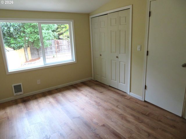 884 Se 7TH Ave, Hillsboro, OR 97123