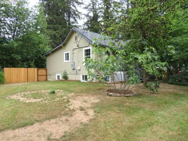 884 Se 7TH Ave, Hillsboro, OR 97123