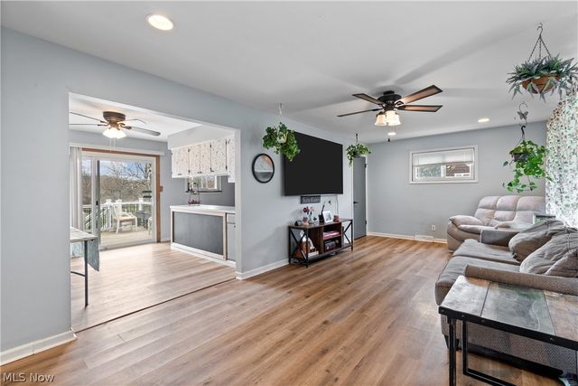 170 N Thomas Road, Tallmadge, OH 44278