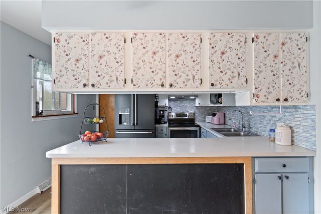 170 N Thomas Road, Tallmadge, OH 44278