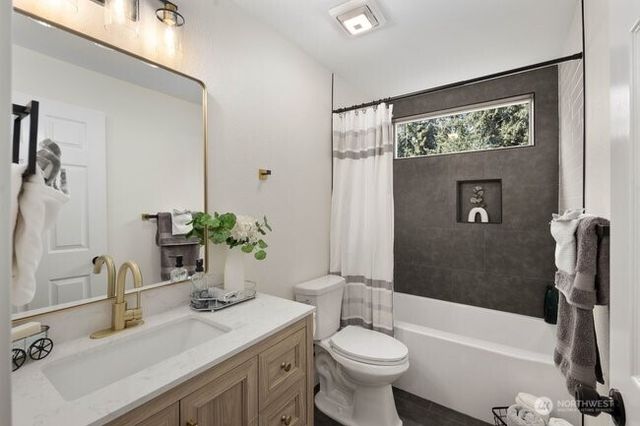 15717 97th Avenue Ct E, Puyallup, WA 98375