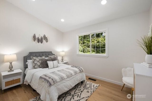15717 97th Avenue Ct E, Puyallup, WA 98375
