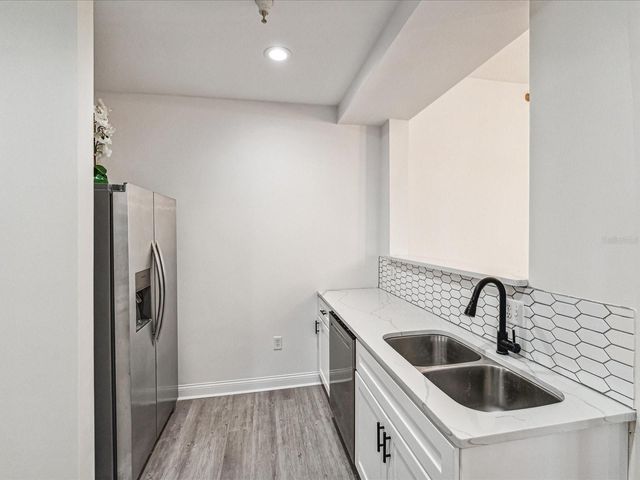 215 CENTRAL AVENUE 3F, St Petersburg, FL 33701