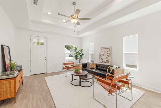 5720 Pinebarren Road, Tallahassee, FL 32303