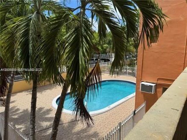 1821 NE 168th St B3, North Miami Beach, FL 33162