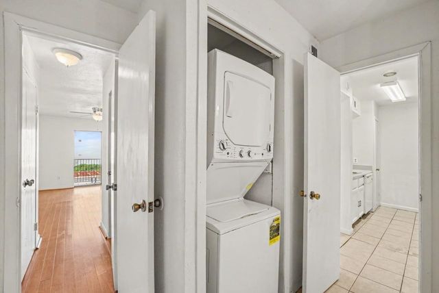 10075 Westpark Drive 37, Houston, TX 77042