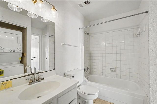 10075 Westpark Drive 37, Houston, TX 77042