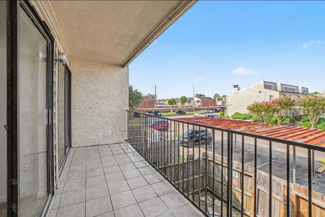 10075 Westpark Drive 37, Houston, TX 77042