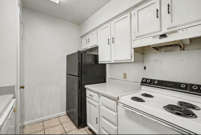 10075 Westpark Drive 37, Houston, TX 77042