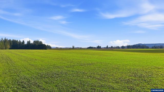 3678 SW Golf Course Rd, Cornelius, OR 97113