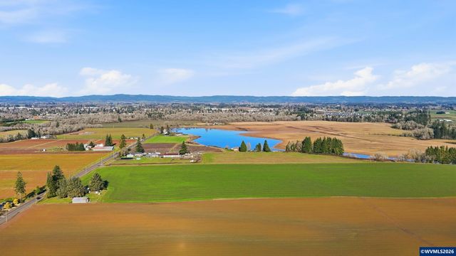 3678 SW Golf Course Rd, Cornelius, OR 97113