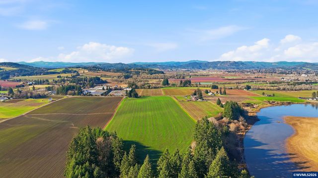 3678 SW Golf Course Rd, Cornelius, OR 97113