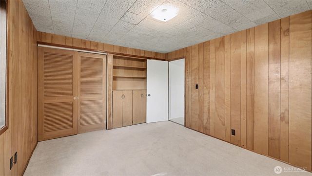 912 168th Place NE, Bellevue, WA 98008