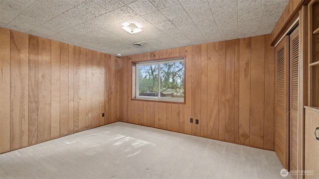 912 168th Place NE, Bellevue, WA 98008