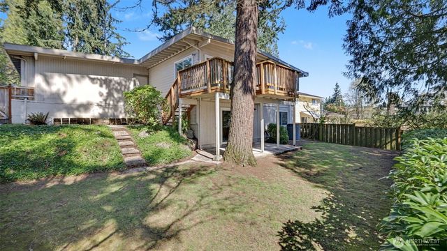 912 168th Place NE, Bellevue, WA 98008