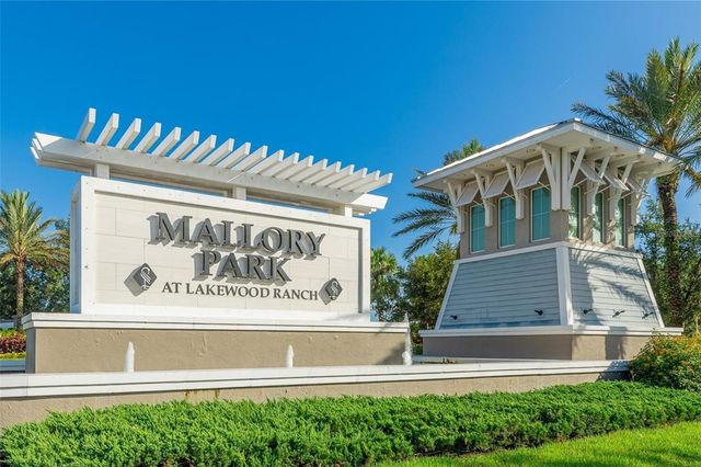 12021 CRANSTON WAY, Lakewood Ranch, FL 34211