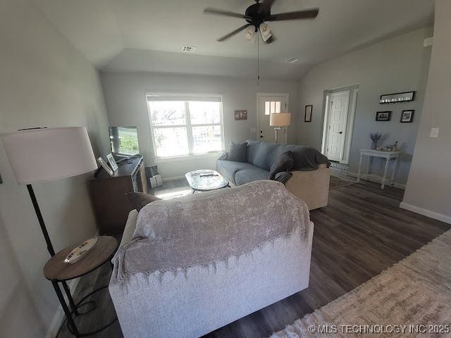 405 W Odle Street, Salina, OK 74365