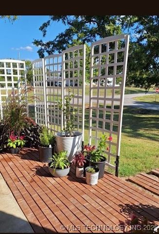 405 W Odle Street, Salina, OK 74365