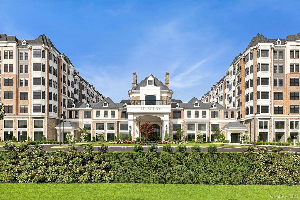 695 Merrick Avenue 437, Westbury, NY 11590