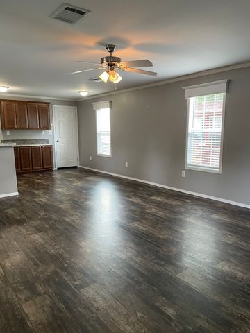 1123 Berkshire Court 141, Greenville, TX 75401