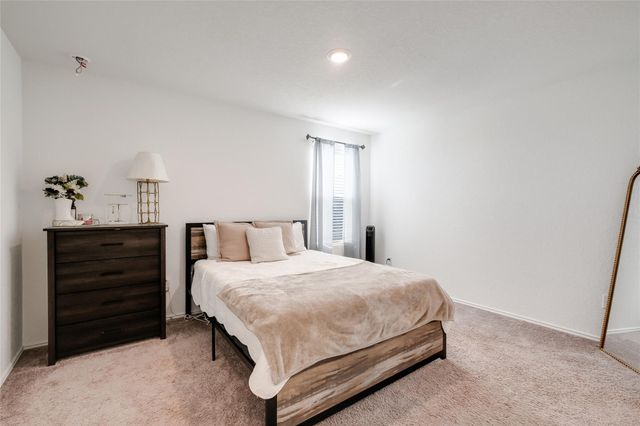 215 Sosie St ST, Marion, TX 78124