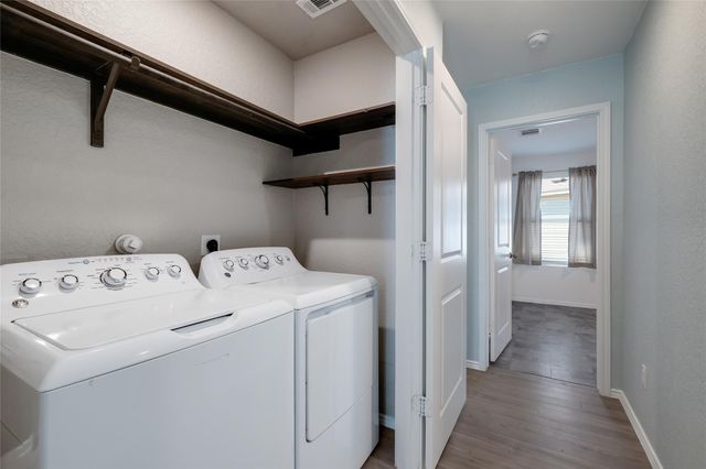 215 Sosie St ST, Marion, TX 78124