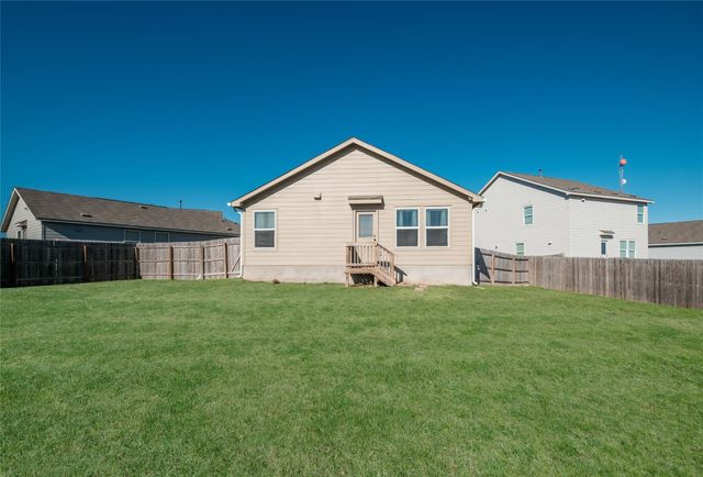 215 Sosie St ST, Marion, TX 78124