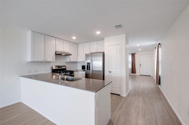 215 Sosie St ST, Marion, TX 78124