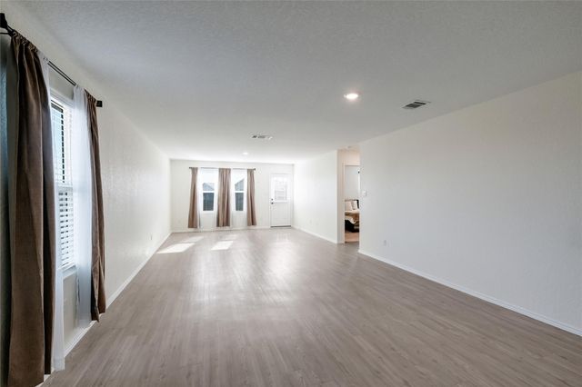 215 Sosie St ST, Marion, TX 78124