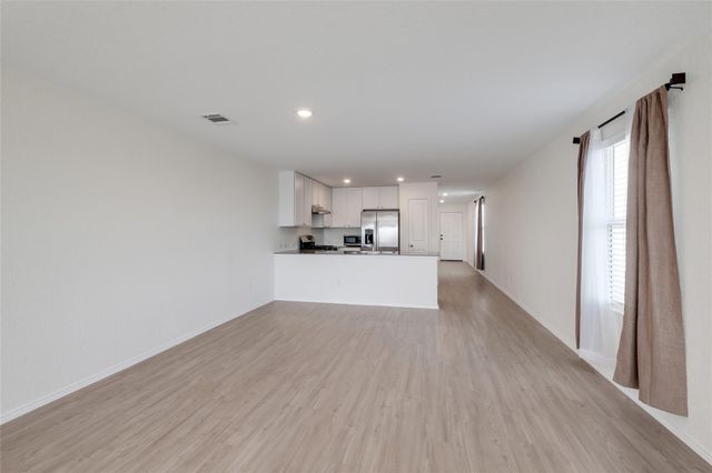 215 Sosie St ST, Marion, TX 78124