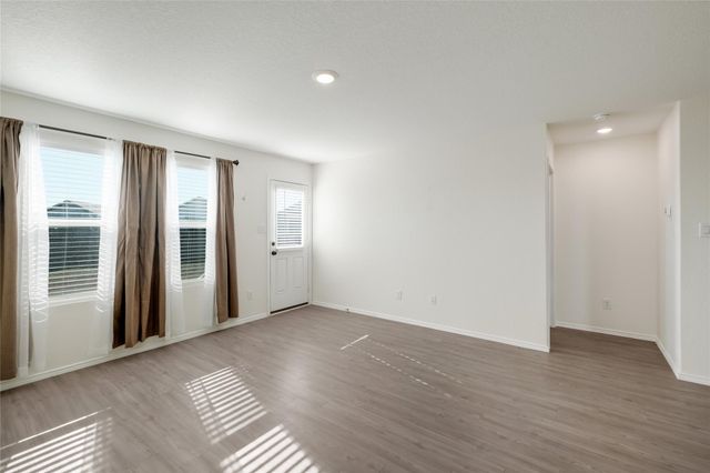 215 Sosie St ST, Marion, TX 78124