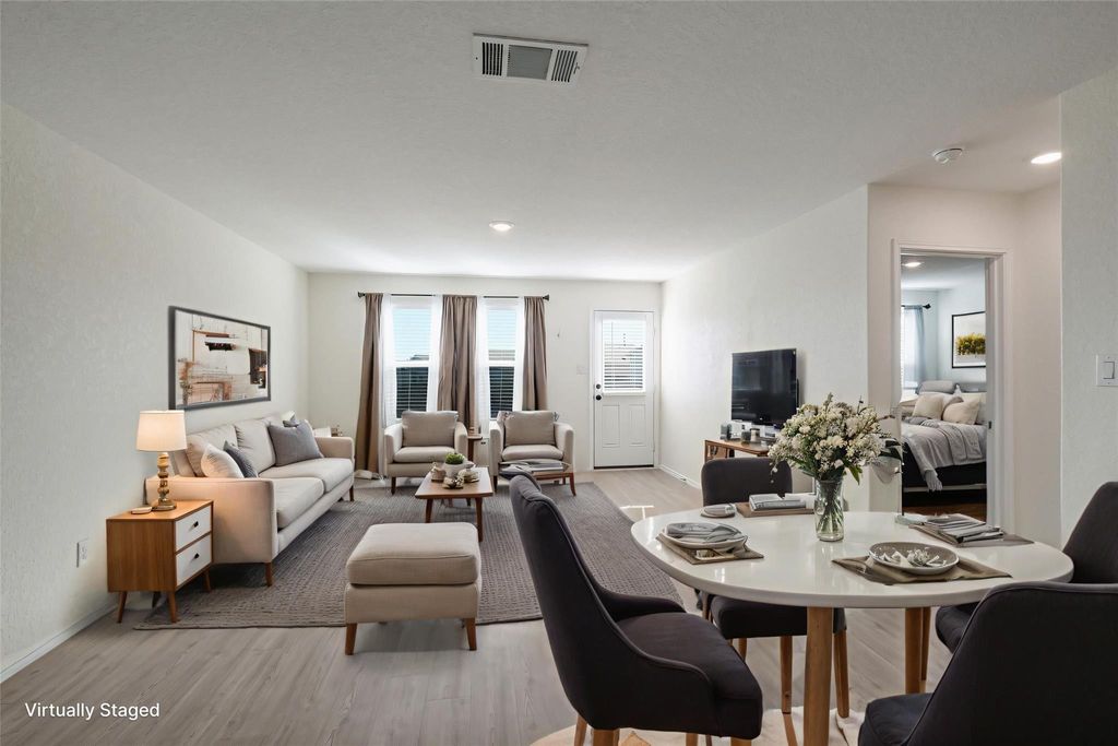 215 Sosie St ST, Marion, TX 78124