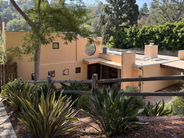 2107 Kress Street, Los Angeles, CA 90046