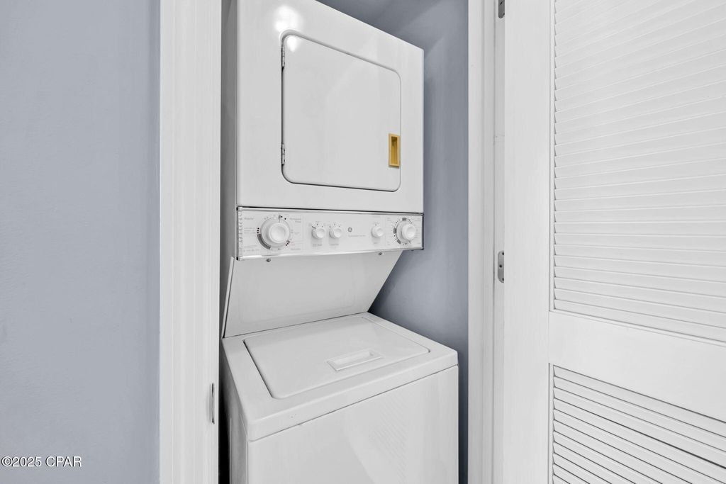 Image 10 of property listing at 5115 Gulf Drive 1806, Panama City Beach, FL 32408