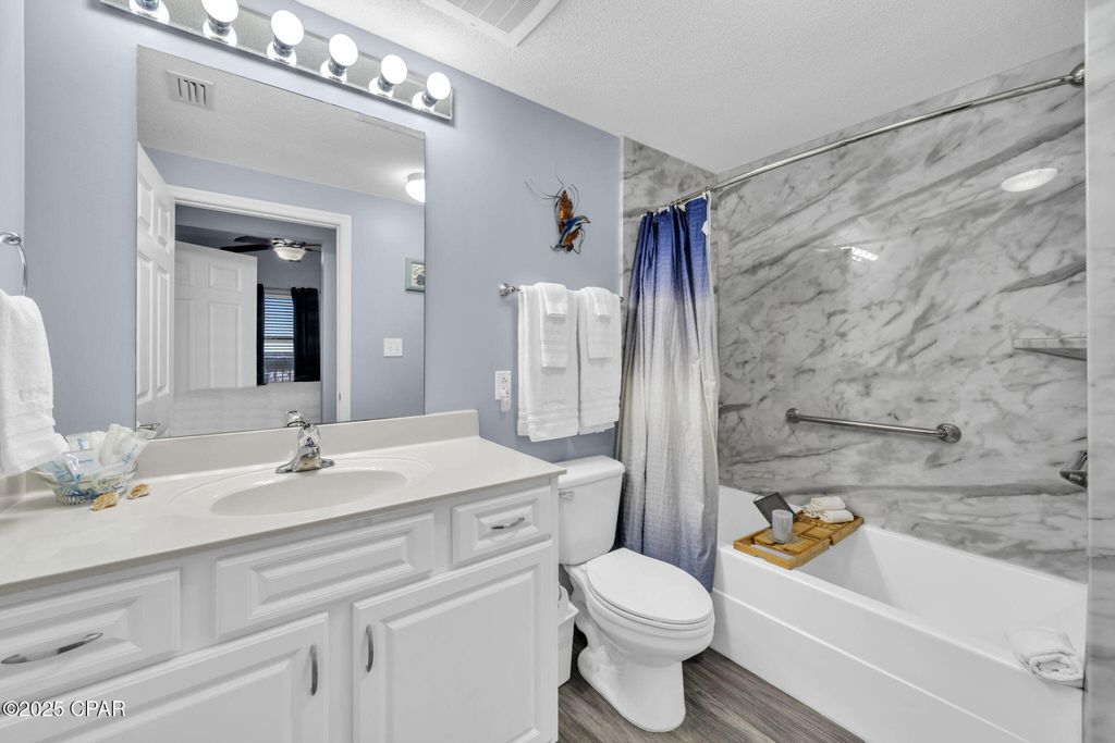 Image 5 of property listing at 5115 Gulf Drive 1806, Panama City Beach, FL 32408