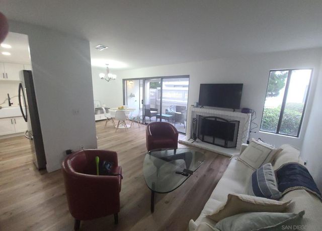 546 VIA DE LA VALLE F, Solana Beach, CA 92075